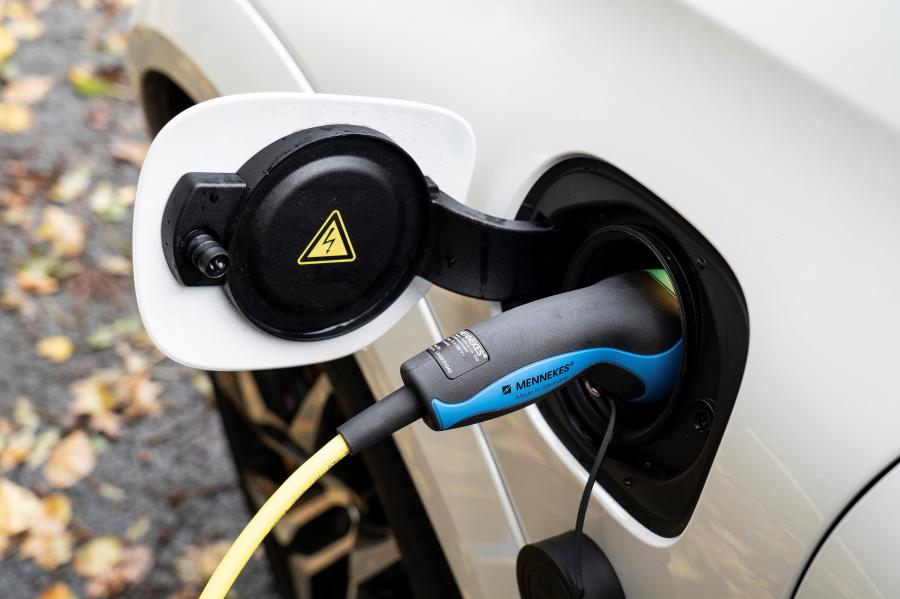 Детали экстерьера Volvo S60 T8 Polestar Engineered 2019 года  (UK) (фото 22 из 40)
